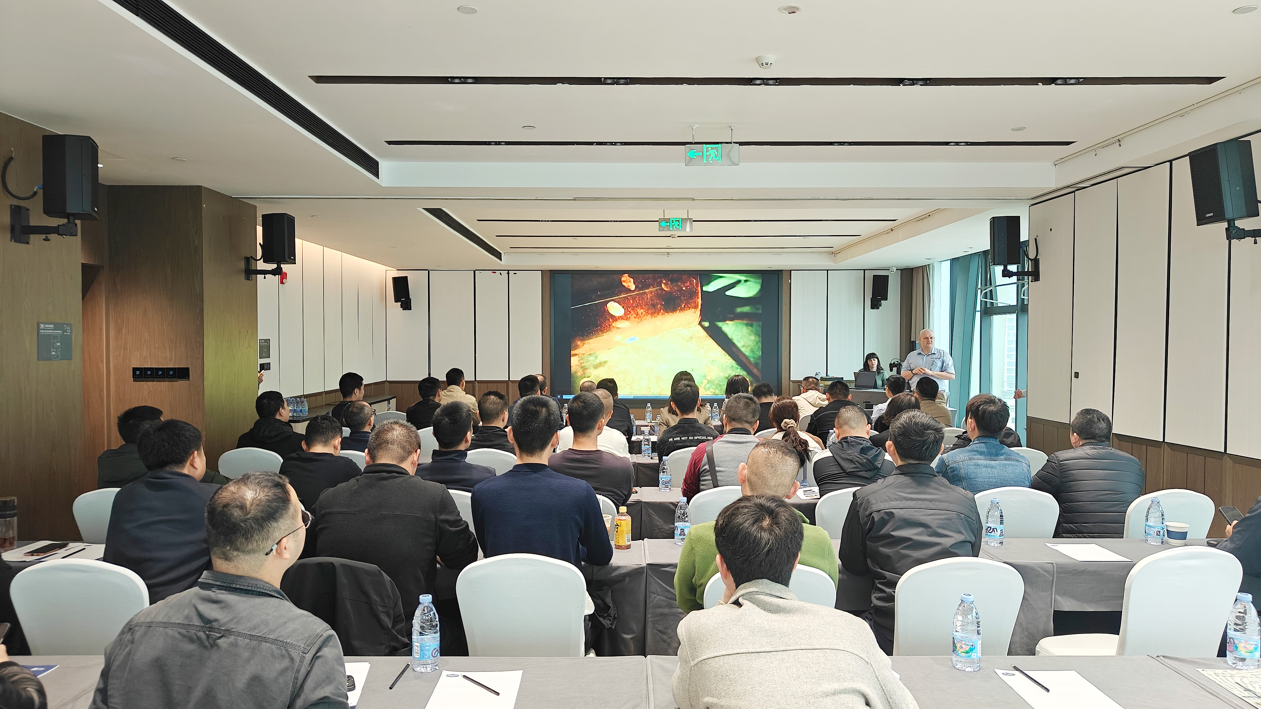 四川指纹痕迹检验交流会.jpg