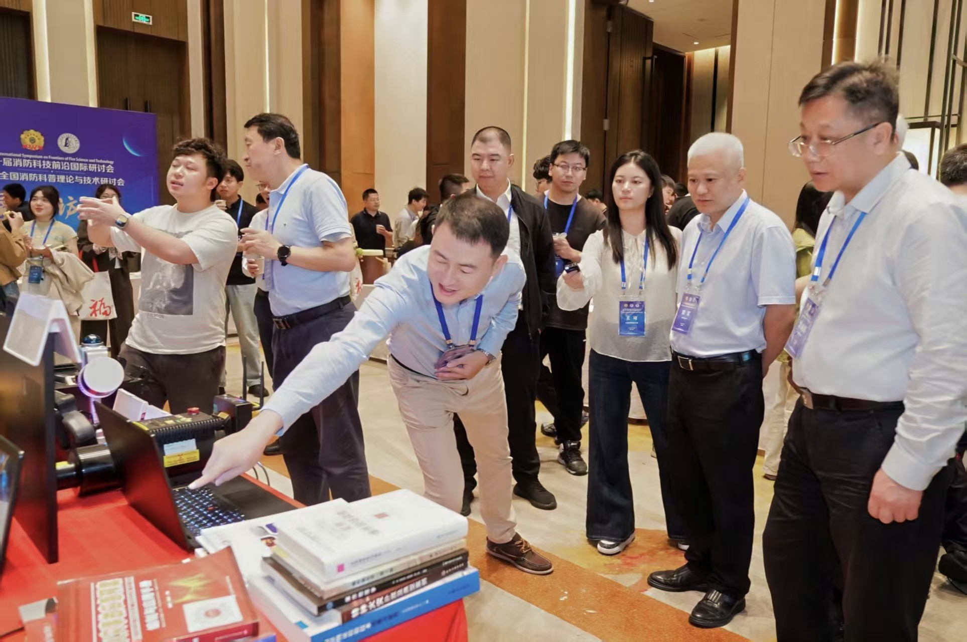 微信图片_20251108114806_90_500.jpg