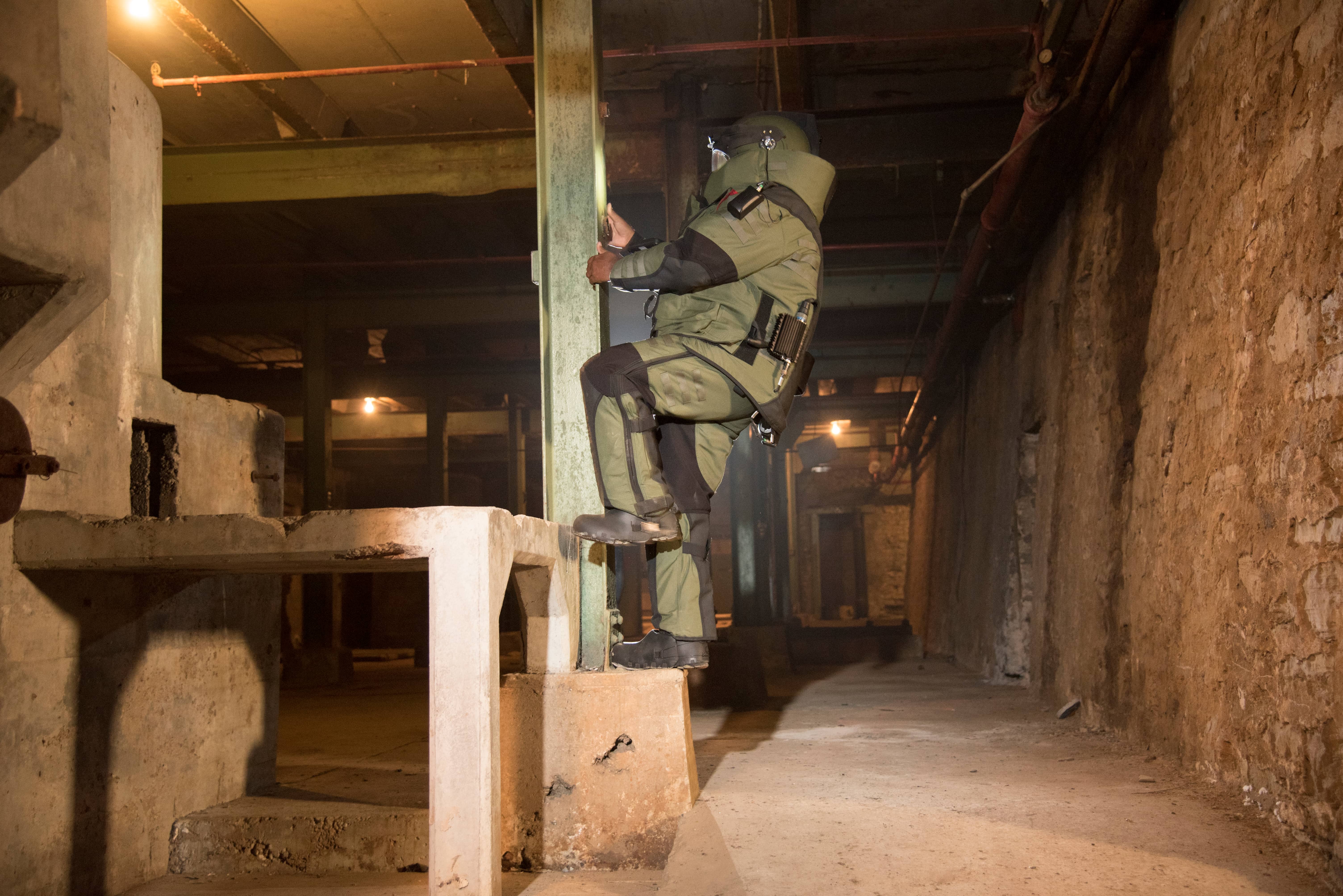 EOD10E_3(1).jpg