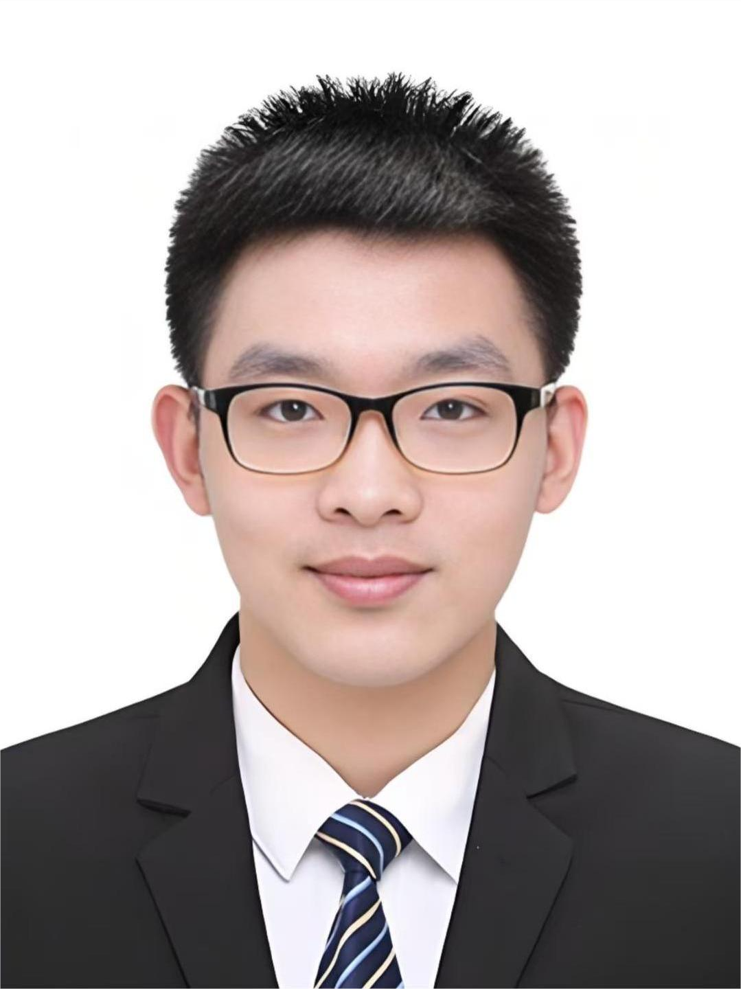 李浩图片