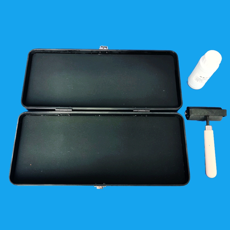 采集相关人员足迹样本使用。