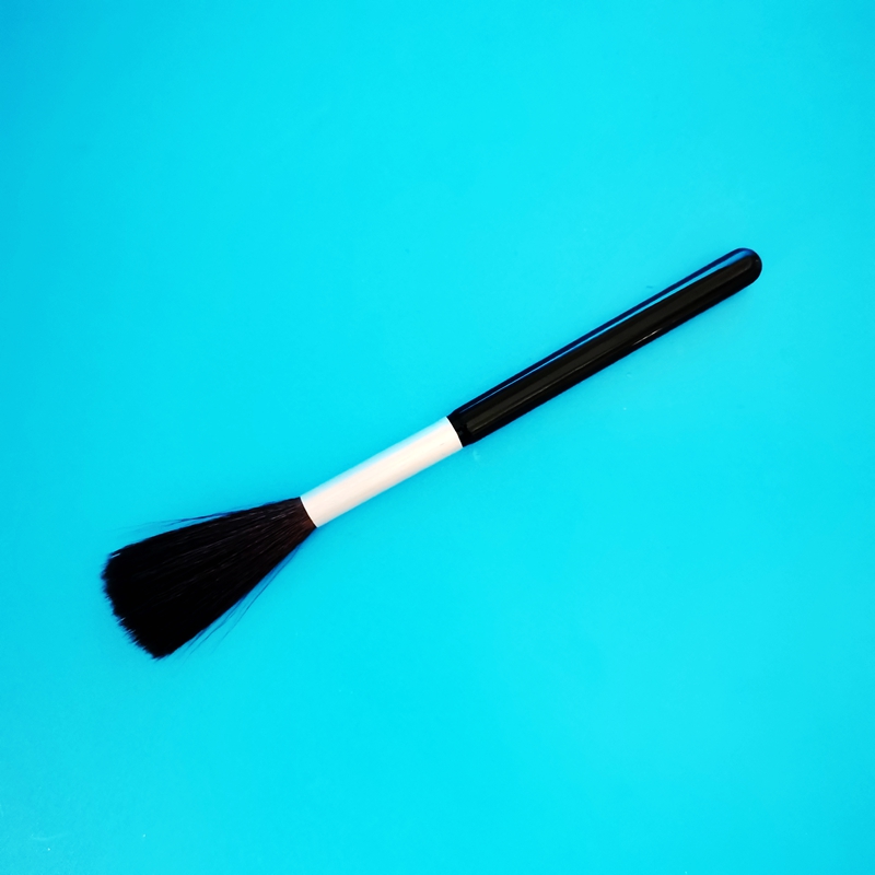 大号磁性指纹刷小号磁性指纹刷磁粉刷圆形灰鼠毛指纹刷扁形纤维指纹刷羽毛刷马拉鹳毛刷大磁笔